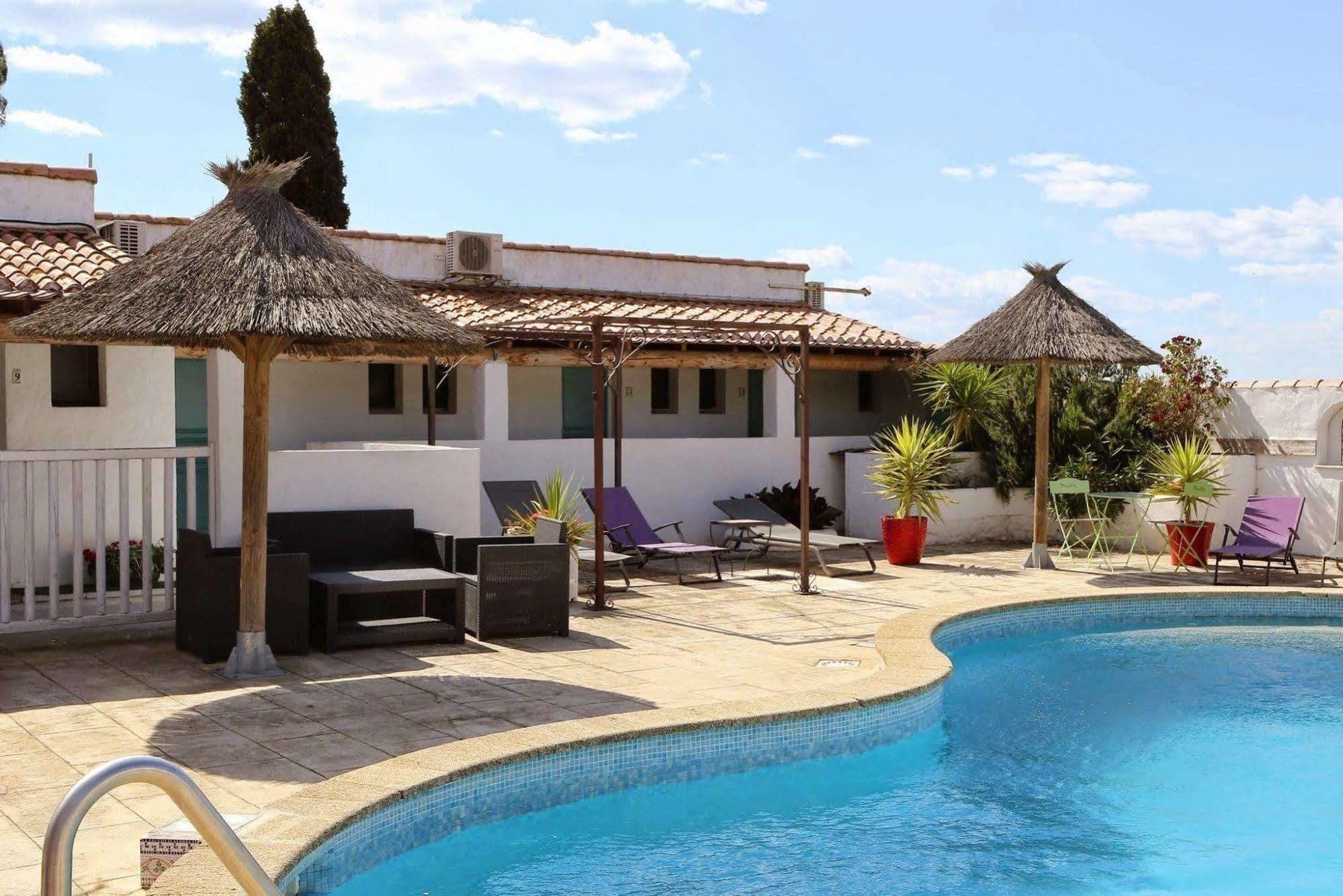 Hotel La Palunette แซ็งต์-มารี-เดอ-ลา-แมร์ ภายนอก รูปภาพ